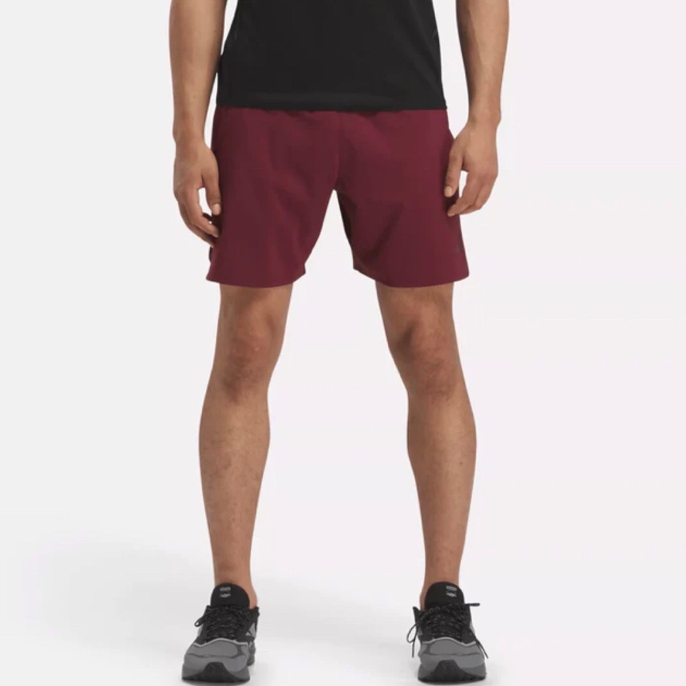 NWT Reebok Men's Burgundy Shorts.  Size L.